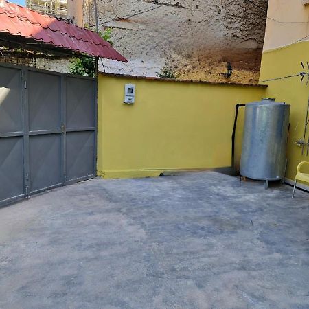 Jon'S Apartment Tirana Exterior photo